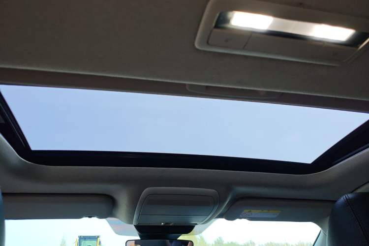Used Mazda 3 Axela 2020 1.5L Automatic Zhiyue Sunroof Version Headliner