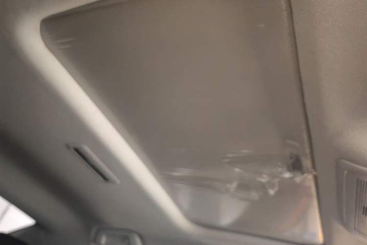 Used Mazda 3 Axela 2020 1.5L Automatic Luxury Version Headliner