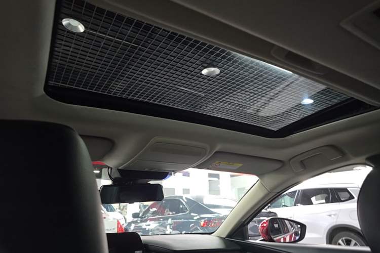 Used Mazda 3 Axela 2020 2.0L Automatic ZhiXuan Edition Headliner