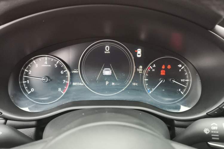 Used Mazda 3 Axela 2020 1.5L Automatic Luxury Version Instrument Cluster