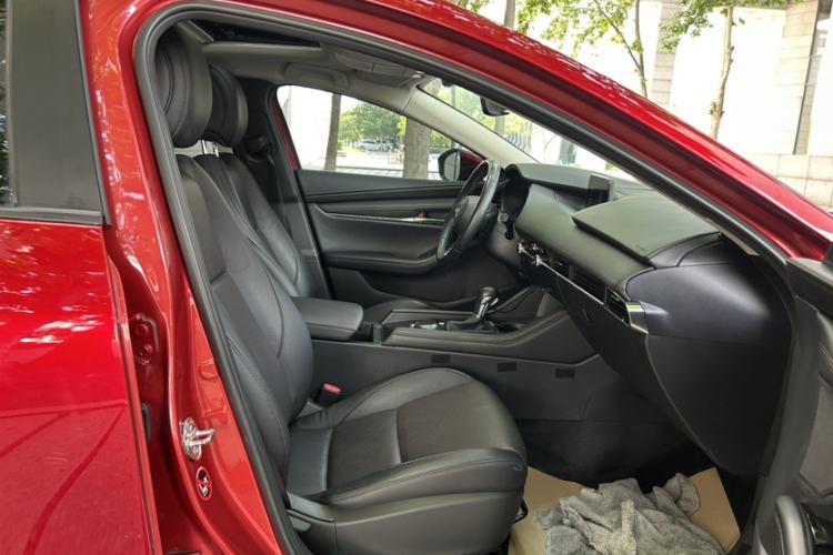 Used Mazda 3 Axela 2020 2.0L Automatic Zhiya Edition Interior 11