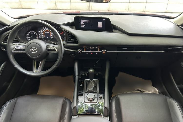 Used Mazda 3 Axela 2020 2.0L Automatic Zhiya Edition Interior 2