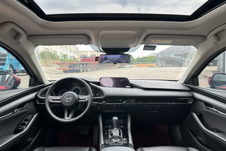 Used Mazda 3 Axela 2020 2.0L Automatic ZhiXuan Edition Interior 2