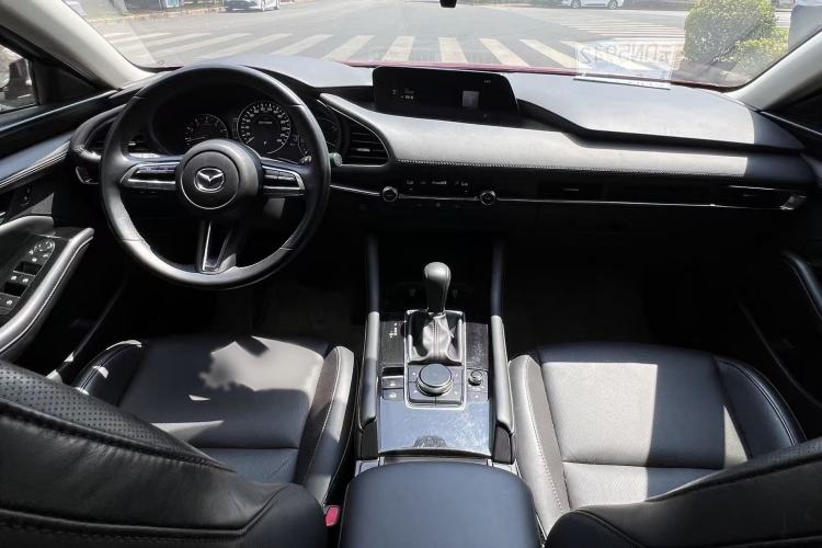 Used Mazda 3 Axela 2020 2.0L Automatic Zhiya Edition Interior 2