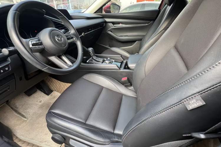 Used Mazda 3 Axela 2020 2.0L Automatic Zhiya Edition Interior 3