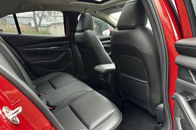 Used Mazda 3 Axela 2020 2.0L Automatic Zhiya Edition Interior 3