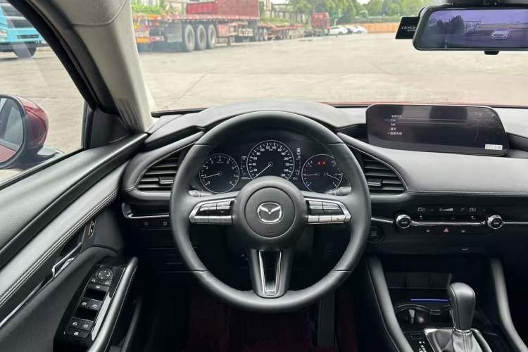 Used Mazda 3 Axela 2020 2.0L Automatic ZhiXuan Edition Interior 4
