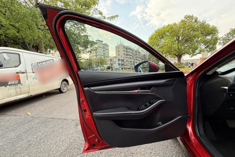 Used Mazda 3 Axela 2020 2.0L Automatic Zhiya Edition Interior 5