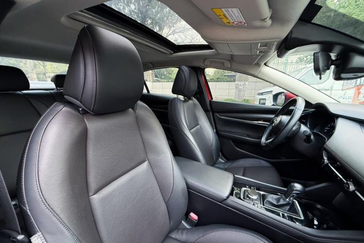 Used Mazda 3 Axela 2020 2.0L Automatic Zhiya Edition Interior 7