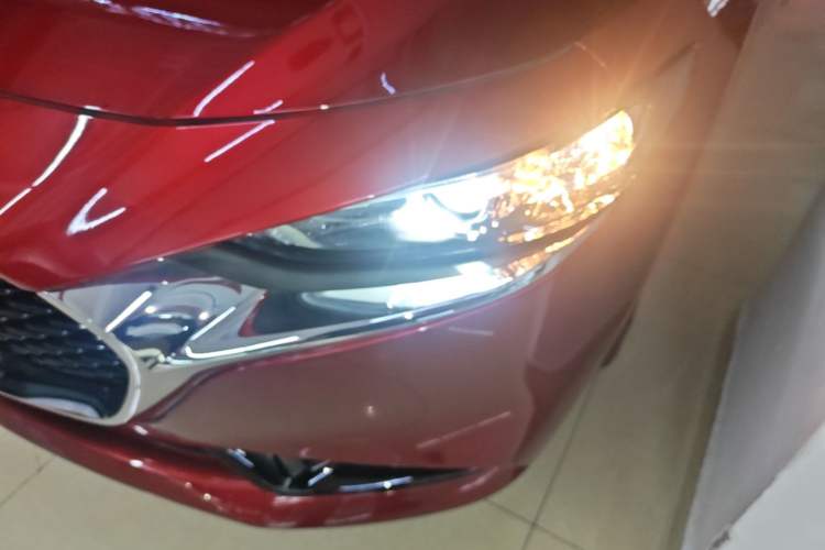 Used Mazda 3 Axela 2020 2.0L Automatic Zhiya Edition Left Front Headlight