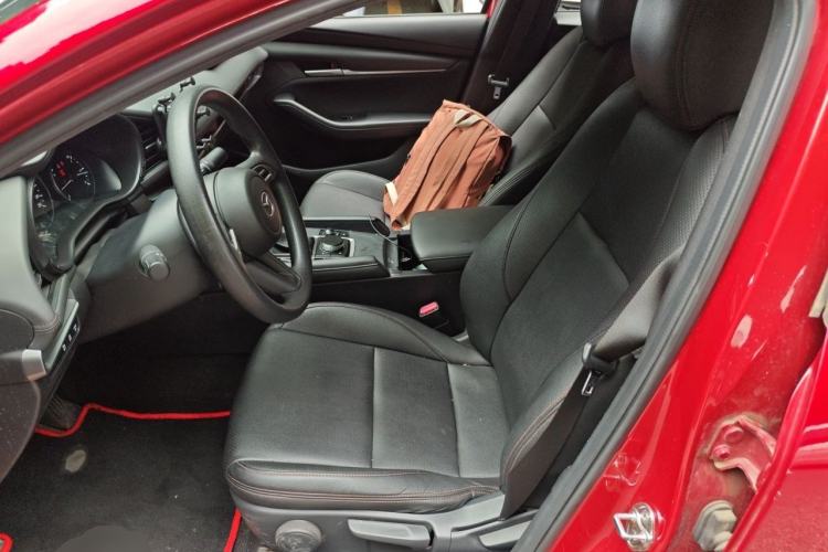 Used Mazda 3 Axela 2020 1.5L Automatic ZhiMei Edition Left Front Seat