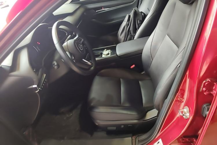 Used Mazda 3 Axela 2020 2.0L X Compression Ignition Prestige Version Left Front Seat