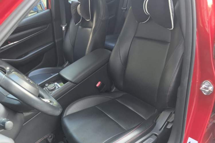 Used Mazda 3 Axela 2020 2.0L Automatic Luxury Version Left Front Seat