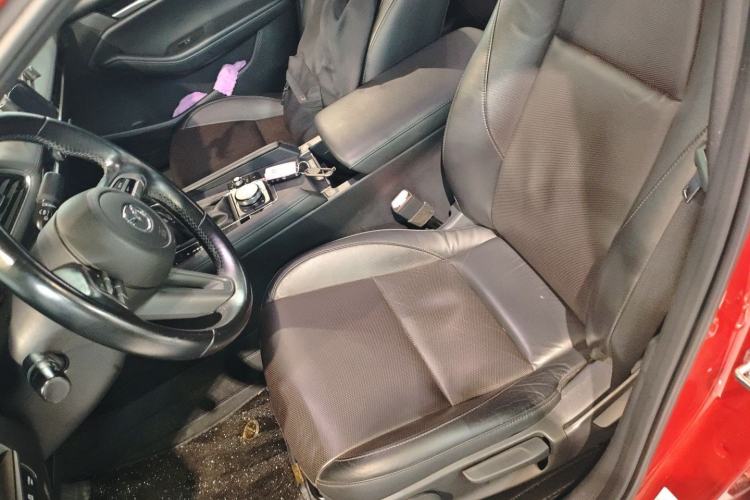 Used Mazda 3 Axela 2020 1.5L Automatic Luxury Version Left Front Seat