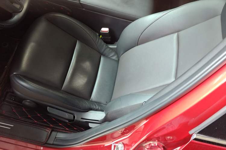 Used Mazda 3 Axela 2020 1.5L Automatic Luxury Version Left Front Seat