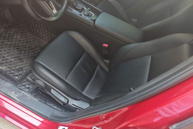 Used Mazda 3 Axela 2020 2.0L Automatic ZhiXuan Edition Left Front Seat