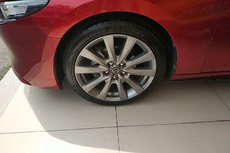 Used Mazda 3 Axela 2020 2.0L Automatic ZhiXuan Edition Left Front Wheel Hub