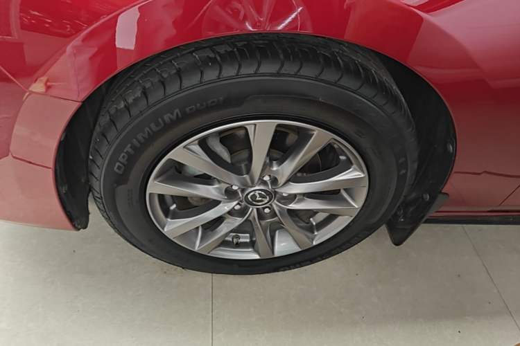 Used Mazda 3 Axela 2020 1.5L Automatic Luxury Version Left Front Wheel Hub