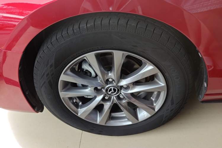Used Mazda 3 Axela 2020 1.5L Automatic Luxury Version Left Front Wheel Hub