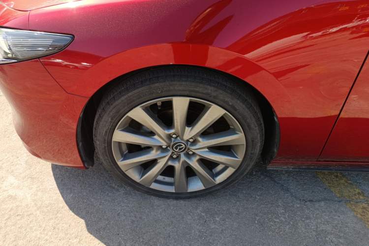 Used Mazda 3 Axela 2020 2.0L Automatic ZhiXuan Edition Left Front Wheel Hub