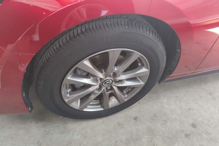 Used Mazda 3 Axela 2020 1.5L Automatic Luxury Version Left Front Wheel Hub