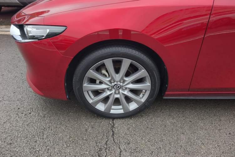 Used Mazda 3 Axela 2020 2.0L Automatic Zhiya Edition Left Front Wheel Hub