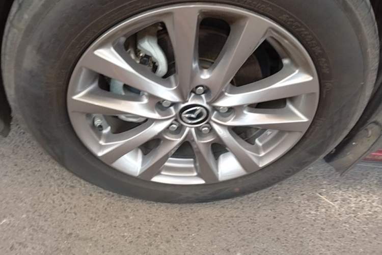 Used Mazda 3 Axela 2020 1.5L Automatic ZhiMei Edition Left Front Wheel Hub