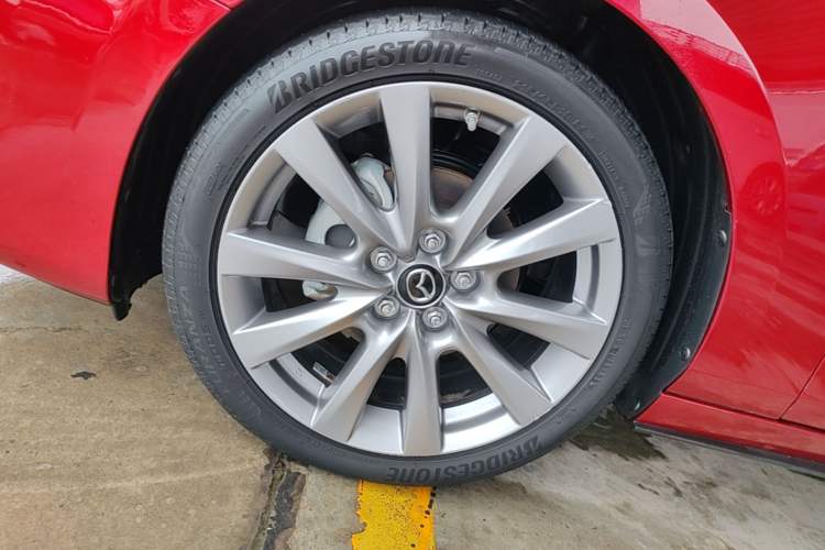 Used Mazda 3 Axela 2020 2.0L Automatic Zhiya Edition Left Front Wheel Hub