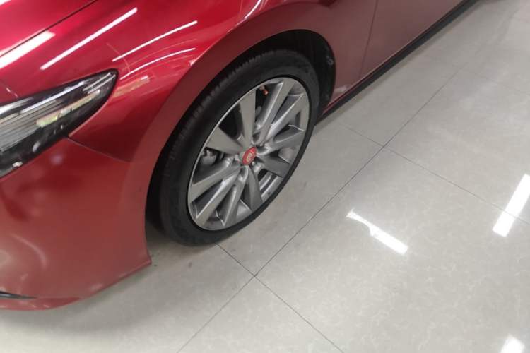 Used Mazda 3 Axela 2020 2.0L Automatic Luxury Version Left Front Wheel Hub