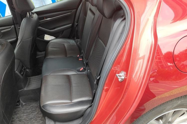 Used Mazda 3 Axela 2020 1.5L Automatic Luxury Version Left Rear Seat