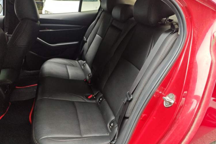 Used Mazda 3 Axela 2020 1.5L Automatic ZhiMei Edition Left Rear Seat