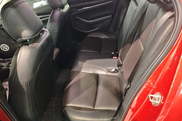Used Mazda 3 Axela 2020 1.5L Automatic Luxury Version Left Rear Seat