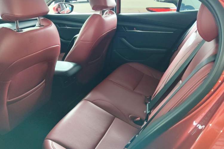Used Mazda 3 Axela 2020 1.5L Automatic ZhiMei Edition Left Rear Seat