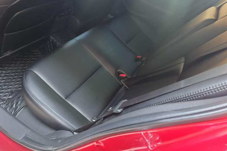 Used Mazda 3 Axela 2020 2.0L Automatic ZhiXuan Edition Left Rear Seat