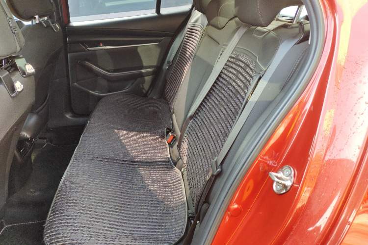 Used Mazda 3 Axela 2020 1.5L Automatic ZhiMei Edition Left Rear Seat