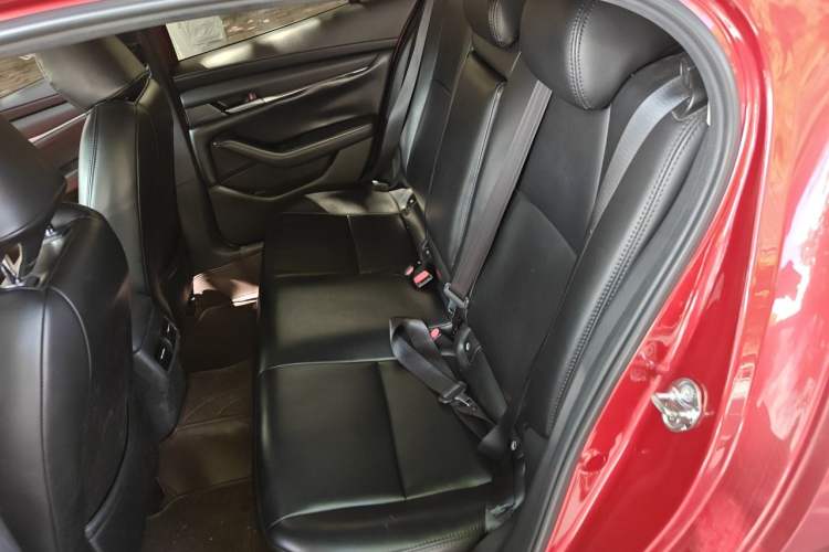 Used Mazda 3 Axela 2020 1.5L Automatic ZhiMei Edition Left Rear Seat