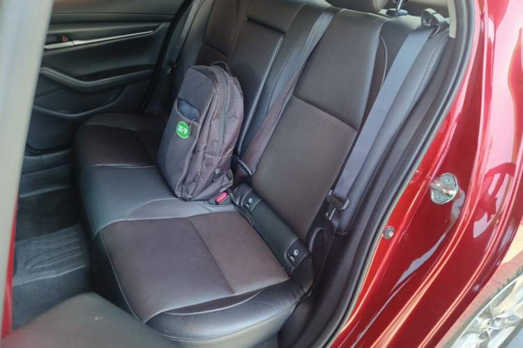 Used Mazda 3 Axela 2020 1.5L Automatic Luxury Version Left Rear Seat