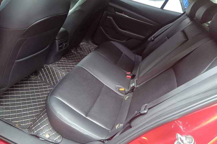 Used Mazda 3 Axela 2020 1.5L Automatic Zhiyue Sunroof Version Left Rear Seat