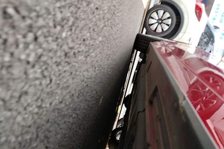 Used Mazda 3 Axela 2020 2.0L Automatic Zhiya Edition Left Side Sill