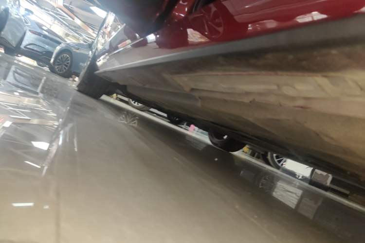 Used Mazda 3 Axela 2020 2.0L Automatic Luxury Version Left Side Sill