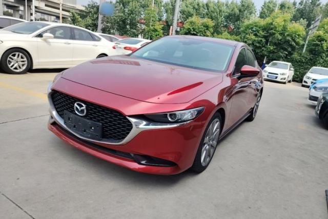 Ojetý Mazda 3 Axela 2020 2.0L Automatic Zhiya Edition