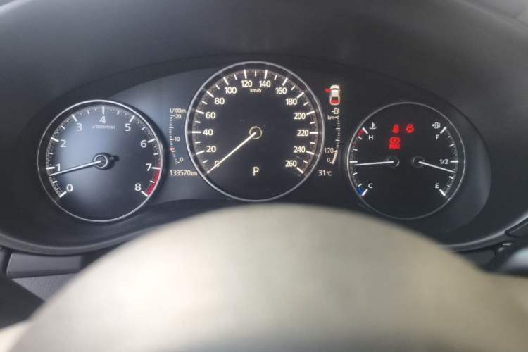 Used Mazda 3 Axela 2020 1.5L Automatic Luxury Version Odometer Close Up