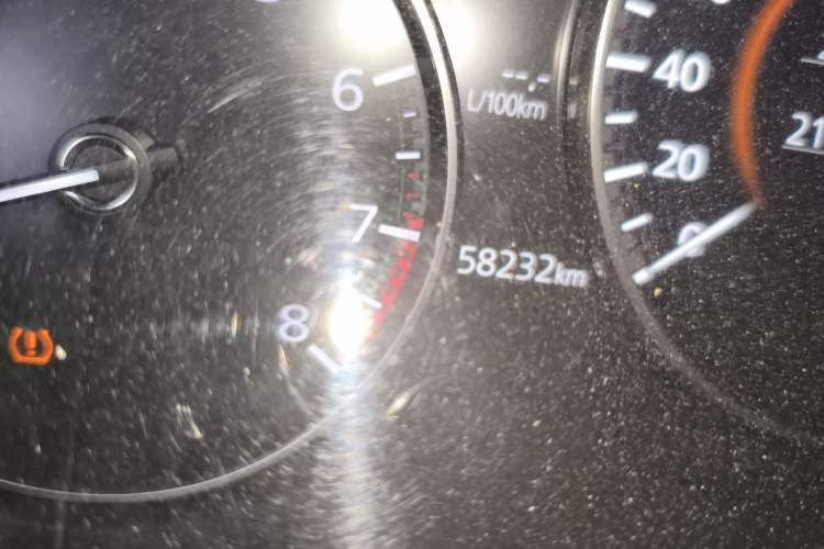 Used Mazda 3 Axela 2020 2.0L Automatic Zhiya Edition Odometer Close Up