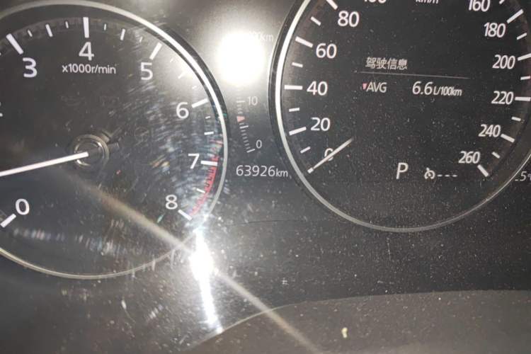 Used Mazda 3 Axela 2020 1.5L Automatic Luxury Version Odometer Close Up