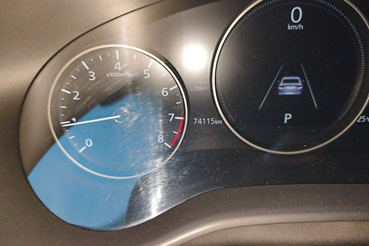 Used Mazda 3 Axela 2020 1.5L Automatic Zhiyue Sunroof Version Odometer Close Up