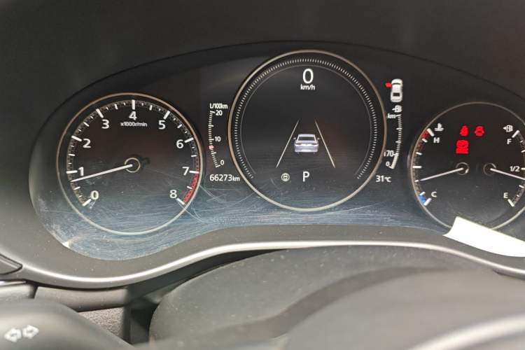 Used Mazda 3 Axela 2020 2.0L Automatic Zhiya Edition Odometer Close Up