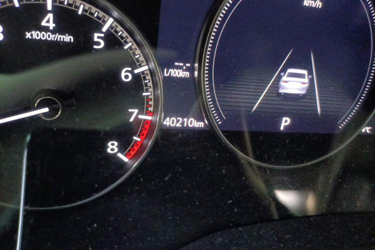 Used Mazda 3 Axela 2020 1.5L Automatic Zhiyue Sunroof Version Odometer Close Up