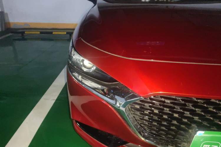 Used Mazda 3 Axela 2020 2.0L Automatic Zhiya Edition Right Front Headlight