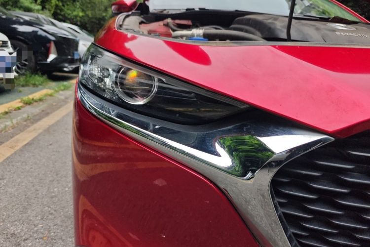 Used Mazda 3 Axela 2020 1.5L Automatic ZhiMei Edition Right Front Headlight