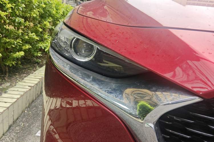 Used Mazda 3 Axela 2020 2.0L Automatic Zhiya Edition Right Front Headlight